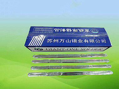 波峰焊機(jī)器在錫渣清理后加入63錫條，確實(shí)可以取得更好的焊接效果。原因如下